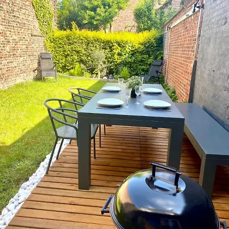 Appartement Le Charbon Dore, Train - Paris Trajet D'environ 1 Heure 10 Minutes