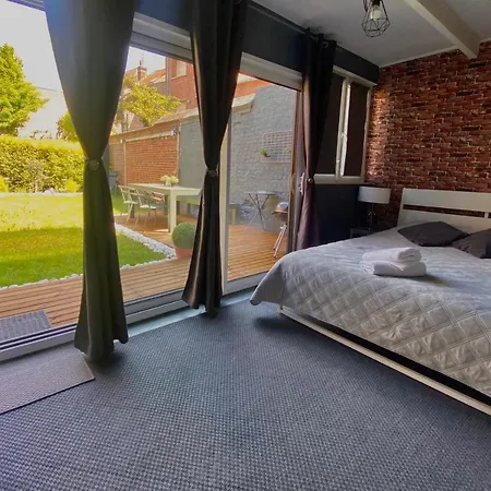 Le Charbon Dore, Train - Paris Trajet D'environ 1 Heure 10 Minutes *