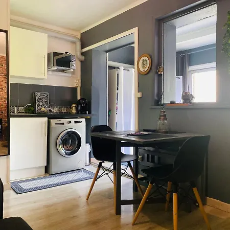 Le Charbon Dore, Train - Paris Trajet D'environ 1 Heure 10 Minutes Appartement