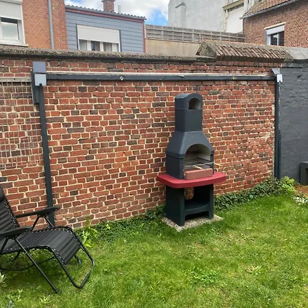 Le Charbon Doré, Train - Paris Trajet D'environ 1 Heure 10 Minutes